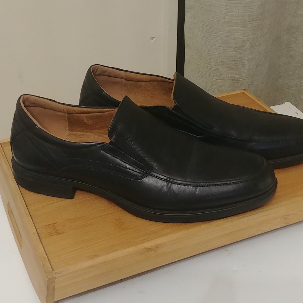 Florsheim  midtown Moe toe slip on men,s shoes sz.12 black leather
